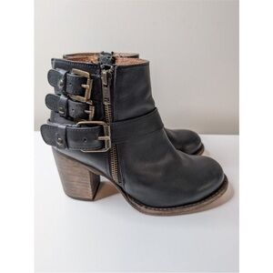 Freebird by Steven bolo Black Heeled Boots with Chunky Heel and Buckles
